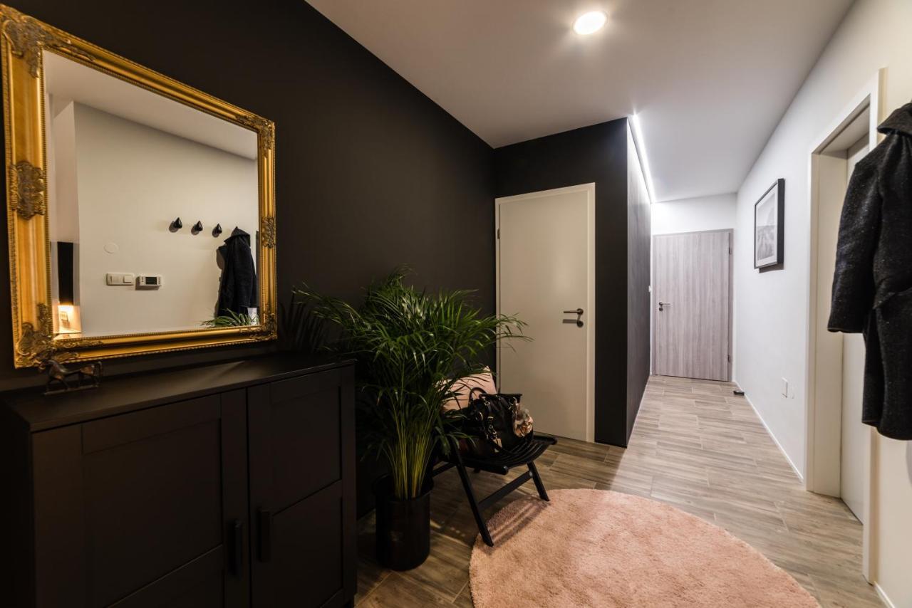 Flex Apartments Tour As לובליאנה מראה חיצוני תמונה