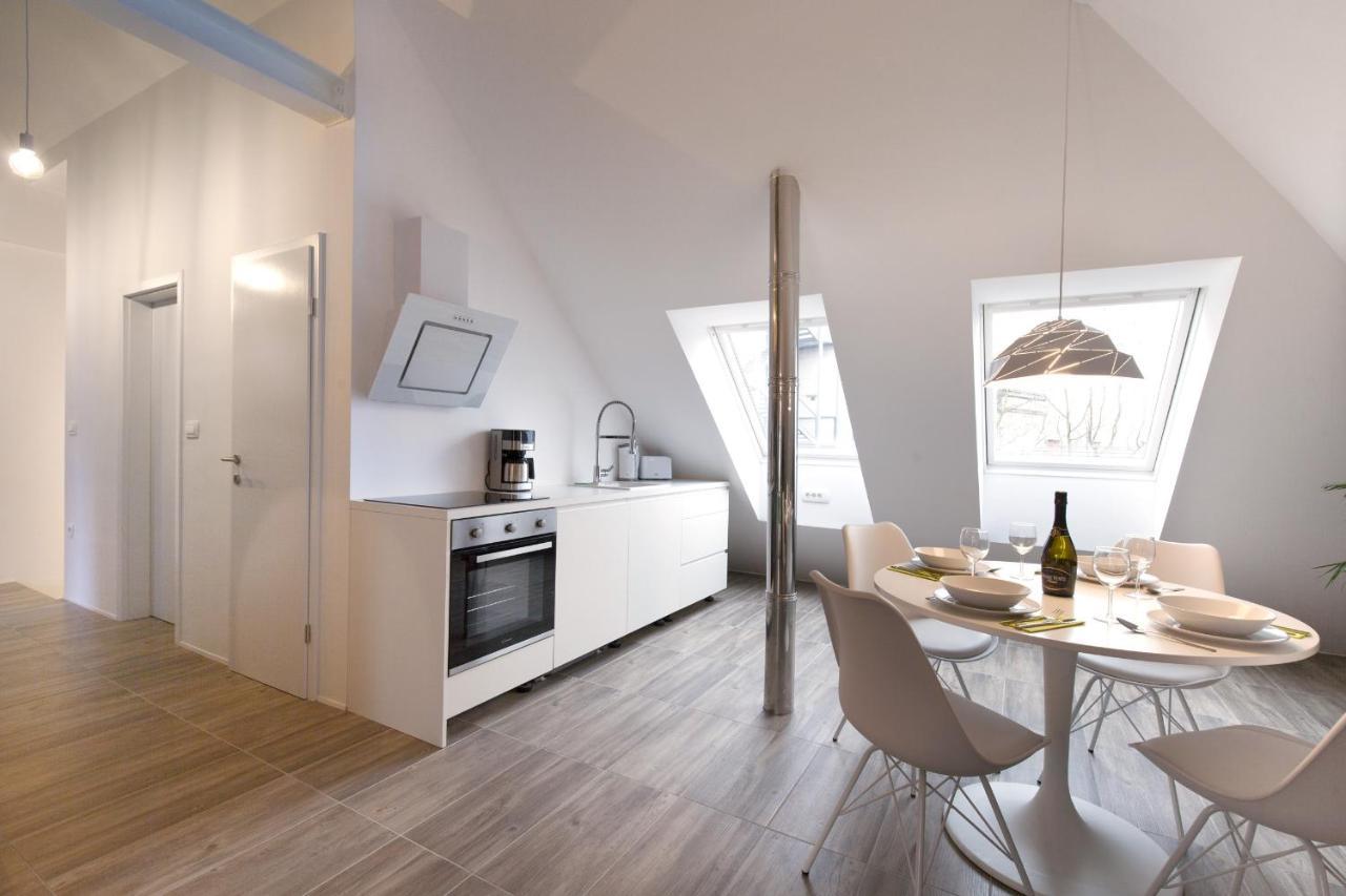 Flex Apartments Tour As לובליאנה מראה חיצוני תמונה